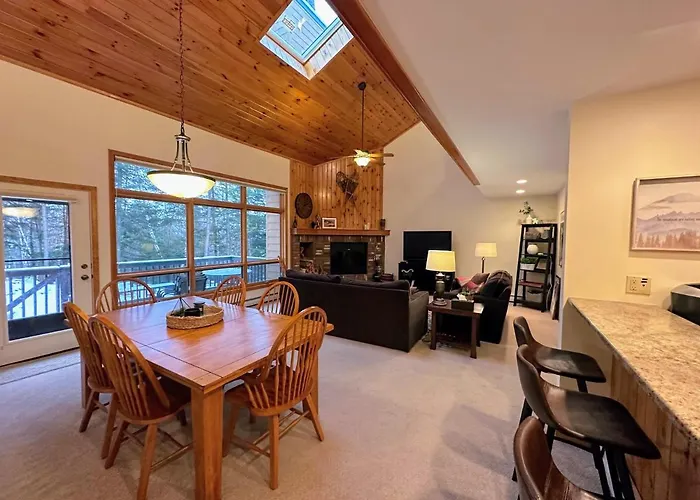 W74 Cozy Spacious 2-Bedroom Bretton Woods Home Close To Mt Washington Hotel
